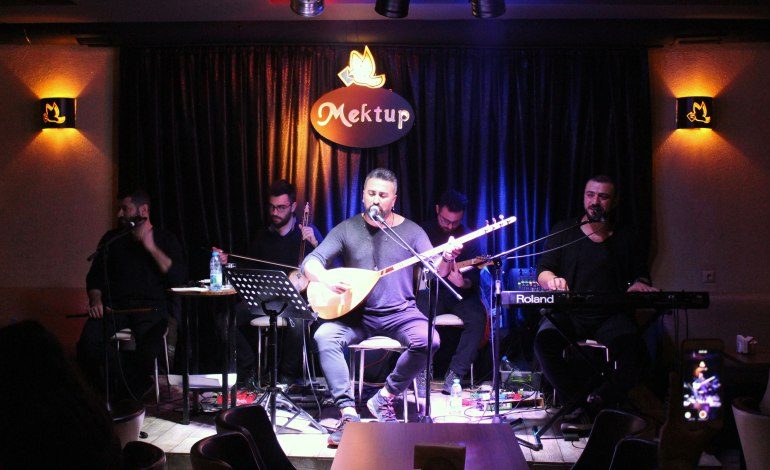 Mektup Bar-Sahne