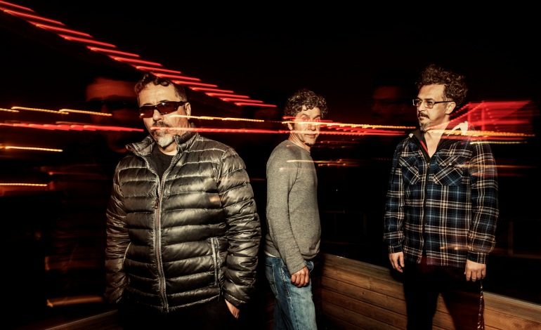 Rebel Moves ve Arkadaşları Babylon’da