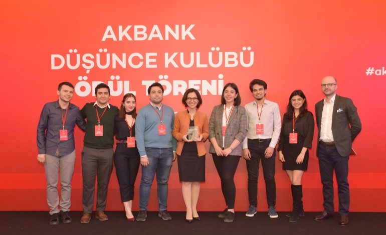 Akbank Düşünce Kulübü 11 Yaşında!