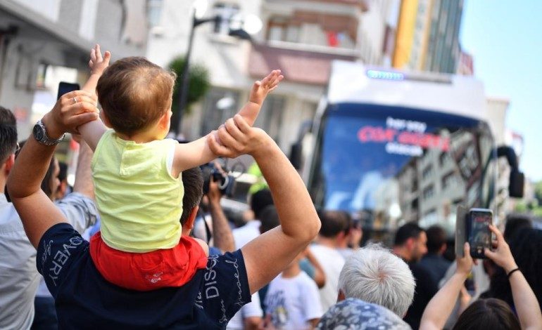 İmamoğlu: 18 günde çıldırdılar, 1800 günde delirecekler!