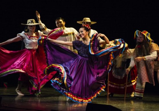 İş Sanat’ın 19. Sezonu Calpulli Meksika Dans Topluluğu ile Muhteşem Bir Kapanışa Sahne Oldu