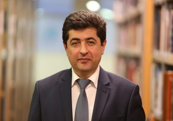 Tanımadığınız biri size selam verse ne yaparsınız?