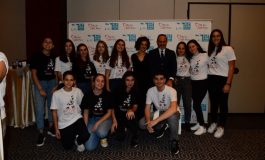 Ünlü sanatçıların bağışladığı plaklar, ilik bekleyen hastalara umut olacak