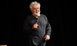 UĞUR YÜCEL ile NEYZEN TEVFİK “HİÇ” 19 TEMMUZ’DA, NEZAKET ERDEN ile “SEVGİLİ ARSIZ ÖLÜM-DİRMİT” 20 TEMMUZ’DA KÜÇÜKÇİFTLİK BAHÇE TİYATROSU’NDA!