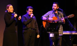 Zuhal Olcay ve Işık Üniversitesi Otizm Orkestrasından Muhteşem Düet