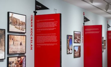 “Bir Yol Öyküsü” Sergisini Küratör Engin Özendes’ten Dinleyin!