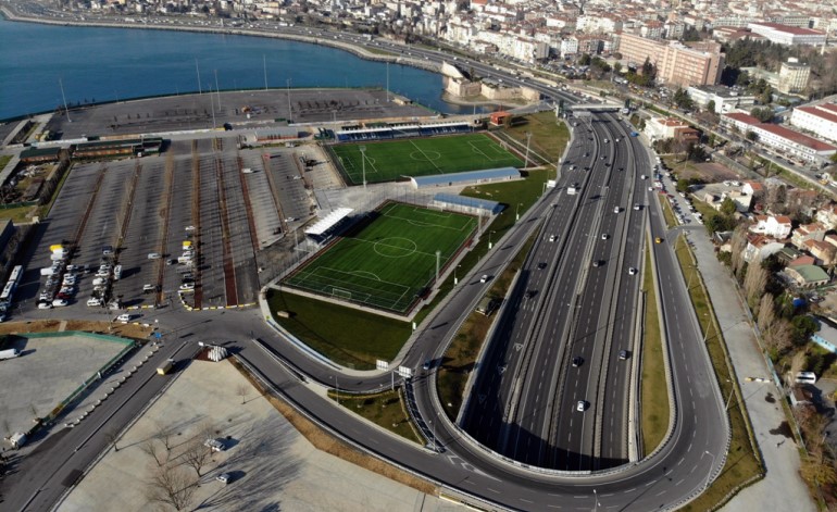 İBB Yenikapı Futbol Sahaları Şubat’ta Açılıyor