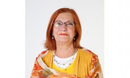 Koronavirüs korkutmadı: Yaşlılar neden dışarıda?