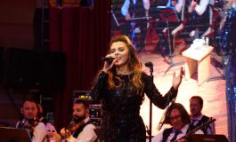 Tuzla Belediyesi kültür sanat sezonu Aslı Hünel konseriyle açıldı