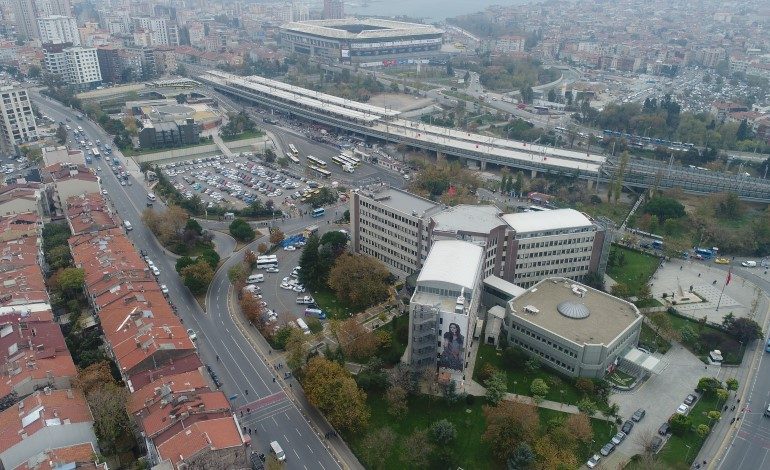 Kadıköy Belediye Binası Yeşil Alan Olmak Üzere Yıkılıyor