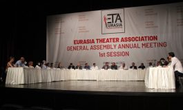 Önyargılardan kurtulmak için tiyatro önemli bir araçtır