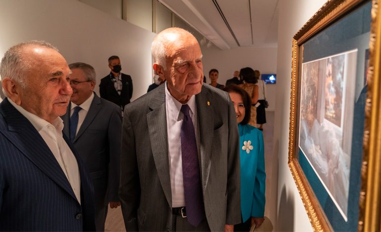İnan Kıraç ve Bedrettin Dalan “Yüzleşme” için Pera Müzesi’nde buluştu