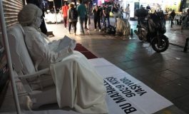 Kadıköy'de Sanatçılar Yüksek Sese Dikkat Çekiyor