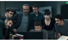 NETFLIX, UYARLAMA SENARYOSUNU YILMAZ ERDOĞAN’IN YAZDIĞI POLİSİYE VE GERİLİM FİLMİ KİN’İN RESMİ FRAGMANINI PAYLAŞTI