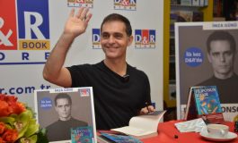 La Casa de Papel’in Berlin’i dünyadaki ilk imza gününü D&R’da düzenledi