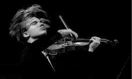 1 Gecede 8 Mevsim: Ödüllü Genç Keman Virtüozu Yury Revich 19 Aralık'ta CRR'de