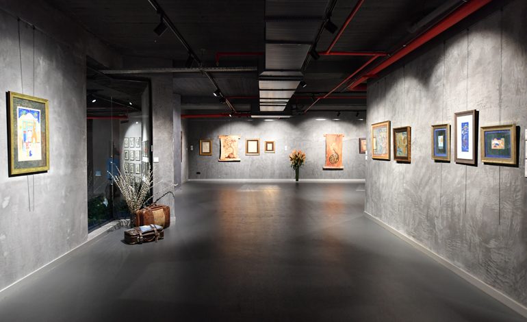 SANATSEVERLER ÜSKÜDAR’DA HENK AHENK MERDİVEN MİNYATÜR SERGİSİNDE BİR ARAYA GELDİ