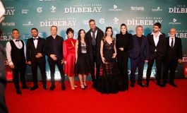"Dilberay" galasında ünlüler geçidi