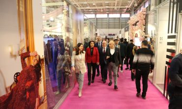 8. FASHIONİST ABİYE, GELİNLİK, DAMATLIK FUARI IFCO ÇATISI ALTINDA KAPILARINI AÇTI