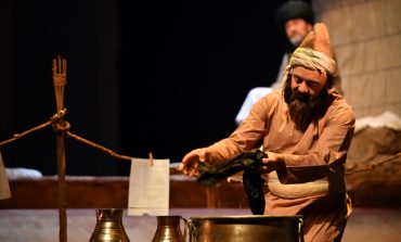 SİVAS’IN SEMBOL İSMİ ŞEMSEDDİN SİVASİ’NİN HAYATI “LÂL” İLE SAHNEYE TAŞINDI