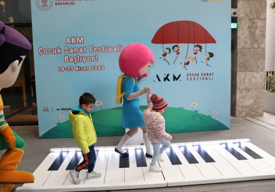 AKM Çocuk Sanat Festivali'ni bir haftada 100 bin kişi ziyaret etti