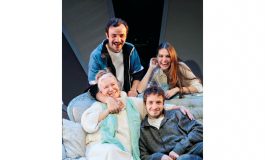 İPEK BİLGİN, ASLI ENVER, CEM YİĞİT ÜZÜMOĞLU ve GÜVEN MURAT AKPINAR "SIRÇA"YI MİLLİYET SANAT'A ANLATTI..."BU KABALIK ÇAĞINDA İNCELİKLERİ HATIRLATAN, ÇOK ZARİF BİR OYUN"