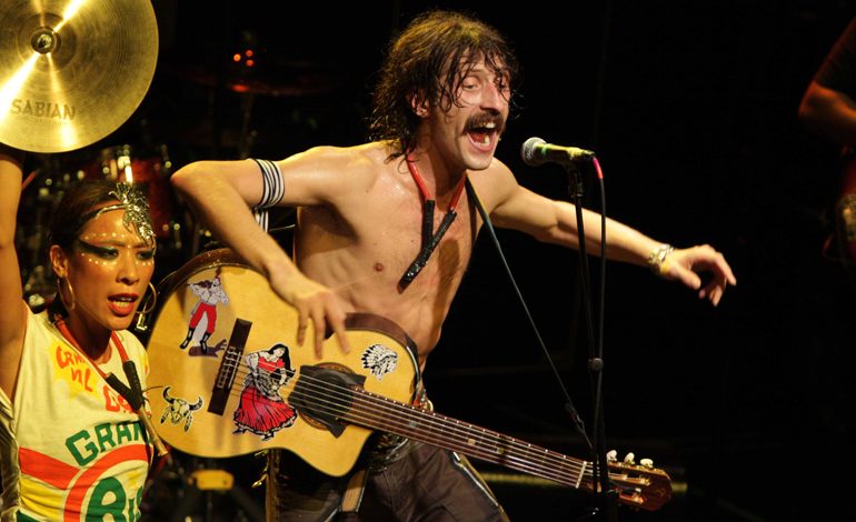 HEM ROMAN HEM PUNK! GOGOL BORDELLO, YÜZDEYÜZ EĞLENCE ve SINIRSIZ DANS İÇİN 2 TEMMUZ’DA KÜÇÜKÇİFTLİK PARK SAHNESİNDE