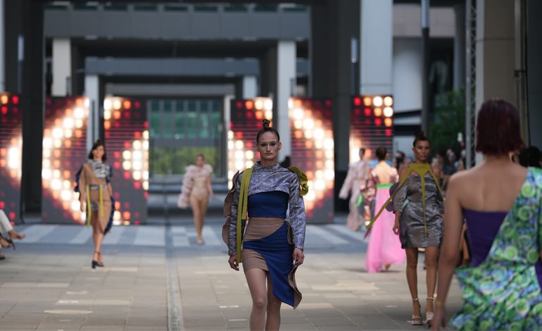 HALİÇ ÜNİVERSİTESİ, “FASHION RUNWAY” DEFİLESİNDE MODA VE AKADEMİYİ BULUŞTURDU