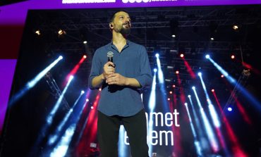 İSTANBUL FESTİVALİ’NİN GÖRKEMLİ SAHNESİNDE BU KEZ MEHMET ERDEM VARDI