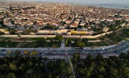 İSTANBUL, TARİHİ SURLARIYLA BULUŞTU