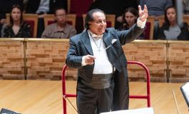 Cumhuriyet Konserinde Dünyaca Ünlü Şef: Alexander Rahbari CRR Senfoni Orkestrası’nı Yönetmek İçin İstanbul’da!