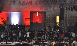 BJK 29 Ekim Kutlamaları: BJK, Atatürk'ü, Dolmabahçe'de on binlerle tekrar buluşturdu