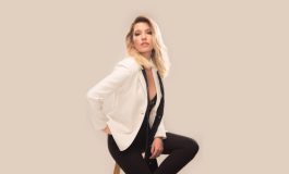 Tamirane Uniq, sahnesini uzun bir aradan sonra 22 Ekim Cumartesi akşamı Müge Zümrütbel ile açıyor!