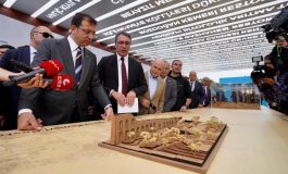 İSTANBUL’UN KALBİNDE ‘TARİHİ YARIMADA’ SERGİSİ İMAMOĞLU’NDAN ‘ROMA HİPODRUMU’ YANITI: GELİP GÖRSÜNLER, BURASI ONLAR İÇİN DE AYDINLATICI OLACAK