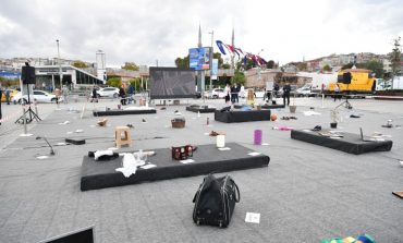 SİGARADAN ÖLENLERİN EŞYALARI ÜSKÜDAR'DA SERGİLENDİ