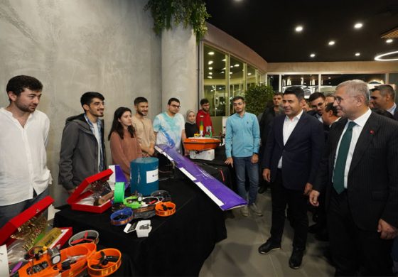 ÜSKÜDAR’IN İNOVASYON MERKEZİ ‘’ATÖLYE ÜSKÜDAR’’ AÇILDI