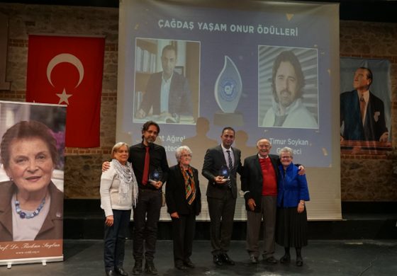 Çağdaş Yaşam Onur Ödülü’nün Sahipleri Timur Soykan ve Murat Ağırel Oldu!