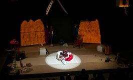 “Kuşlara Fısıldayan Kız” Hikayesi Tiyatro Sahnesine Taşındı