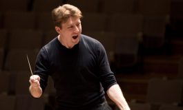 CSO AVUSTURALYALI ŞEF MATTHEW COOREY İLE İKİ BÜYÜK KONSERDE BULUŞUYOR