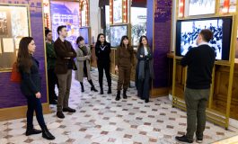 ROBOT PİNOKYO OYUNCULARINDAN YAŞASIN CUMHURİYET SERGİSİ’NE ZİYARET