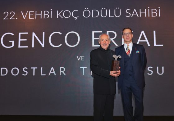 GENCO ERKAL VE KURUCULARINDAN OLDUĞU DOSTLAR TİYATROSU, 22. VEHBİ KOÇ ÖDÜLÜ’NÜN SAHİBİ OLDU