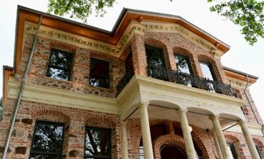 İBB MİRAS, KADERİNE TERK EDİLEN TAŞ MEKTEP’İ ÇEYREK ASIR SONRA CANLANDIRDI
