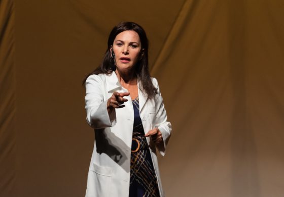 ŞENAY GÜRLER’İN İÇTENLİKLİ PERFORMANSIYLA “BEN TÜRKAN SAYLAN”, 12 TEMMUZ’DA KÜÇÜKÇİFTLİK BAHÇE TİYATROSU’NDA!