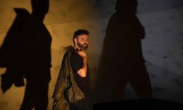 TİYATRO HEMHÂL’İN ÇOK KONUŞULAN OYUNU “N’OLCAK BU YUSUF UMUT’UN HALİ?” 16 AĞUSTOS’TA KÜÇÜKÇİFTLİK BAHÇE TİYATROSU’NDA!