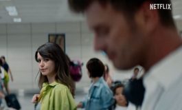 NETFLIX, BAŞROLLERİNİ KIVANÇ TATLITUĞ VE BEREN SAAT’İN PAYLAŞTIĞI YENİ FİLMİ İSTANBUL İÇİN SON ÇAĞRI’NIN YAYIN TARİHİNİ AÇIKLADI