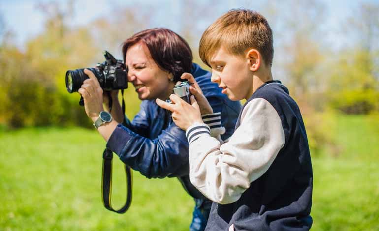 MAYA VAKFI, SANAT TEMELLİ PHOTOLİFT PROJESİYLE TRAVMATİK DENEYİMLERE IŞIK TUTUYOR