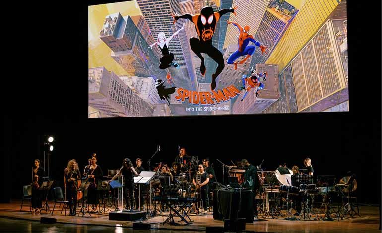 Spider-Man’in Zorlu PSM’deki İlk Gösterimine Büyük İlgi!