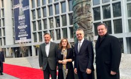 CUMHURİYETİN İLK HEYKELTIRAŞLARINDAN ZÜHTÜ MÜRİDOĞLU’NUN HEYKELİ 100. YIL ANISINA BRONZ DÖKÜM OLARAK KAMUSAL ALANDA SERGİLENİYOR