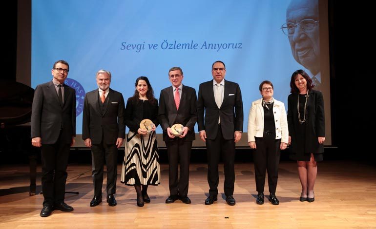 19. KADİR HAS ÖDÜLLERİ CUMHURİYETİN 100. YILI VE ATATÜRK” TEMASINDA VERİLDİ