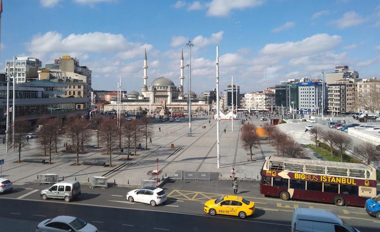 BEYOĞLU’NDA YOL VE ÇEVRE DÜZENLEMESİ BAŞLIYOR